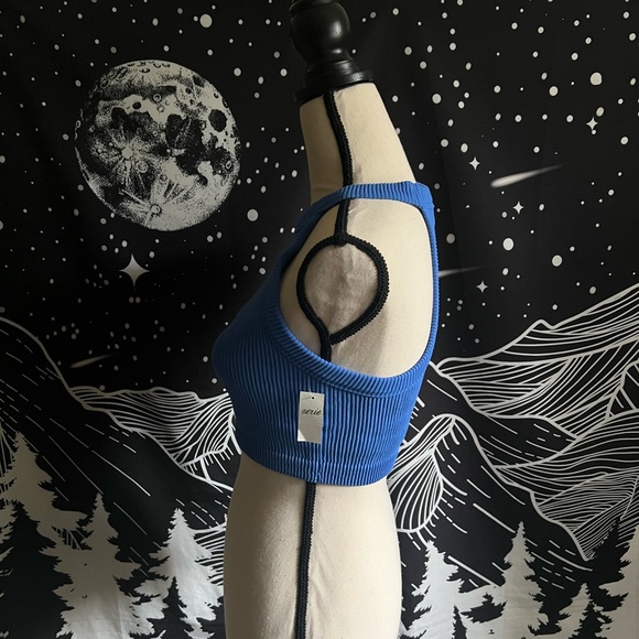 AE Ribbed Cropped Racerback Tank - Picture 3 of 6